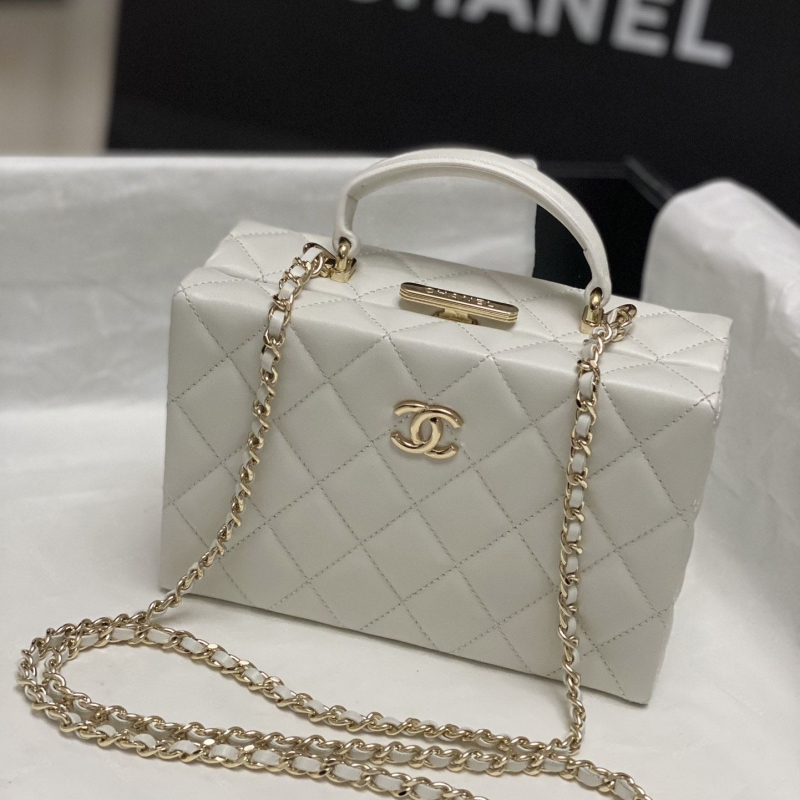 Ch*el box bags